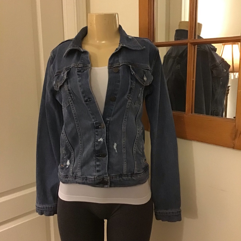 🧥 GAP Distressed Denim Jacket Ladies Size S